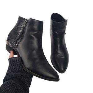 Circus by Sam Edelman Hess Ankle Booties